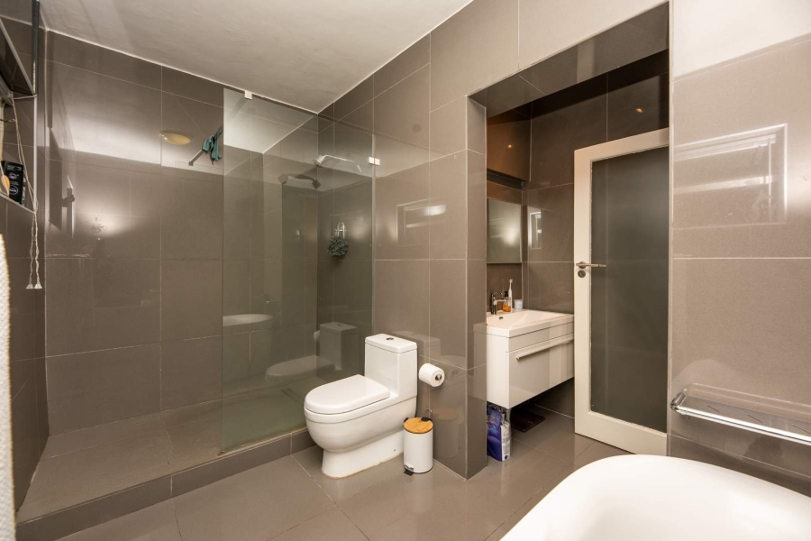 To Let 2 Bedroom Property for Rent in Three Anchor Bay Western Cape
